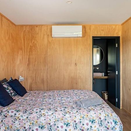 Cosy Studio With Mountain Views Apartment Wanaka Exterior photo