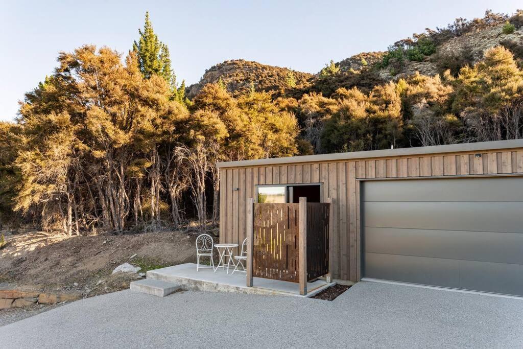 Cosy Studio With Mountain Views Apartment Wanaka Exterior photo